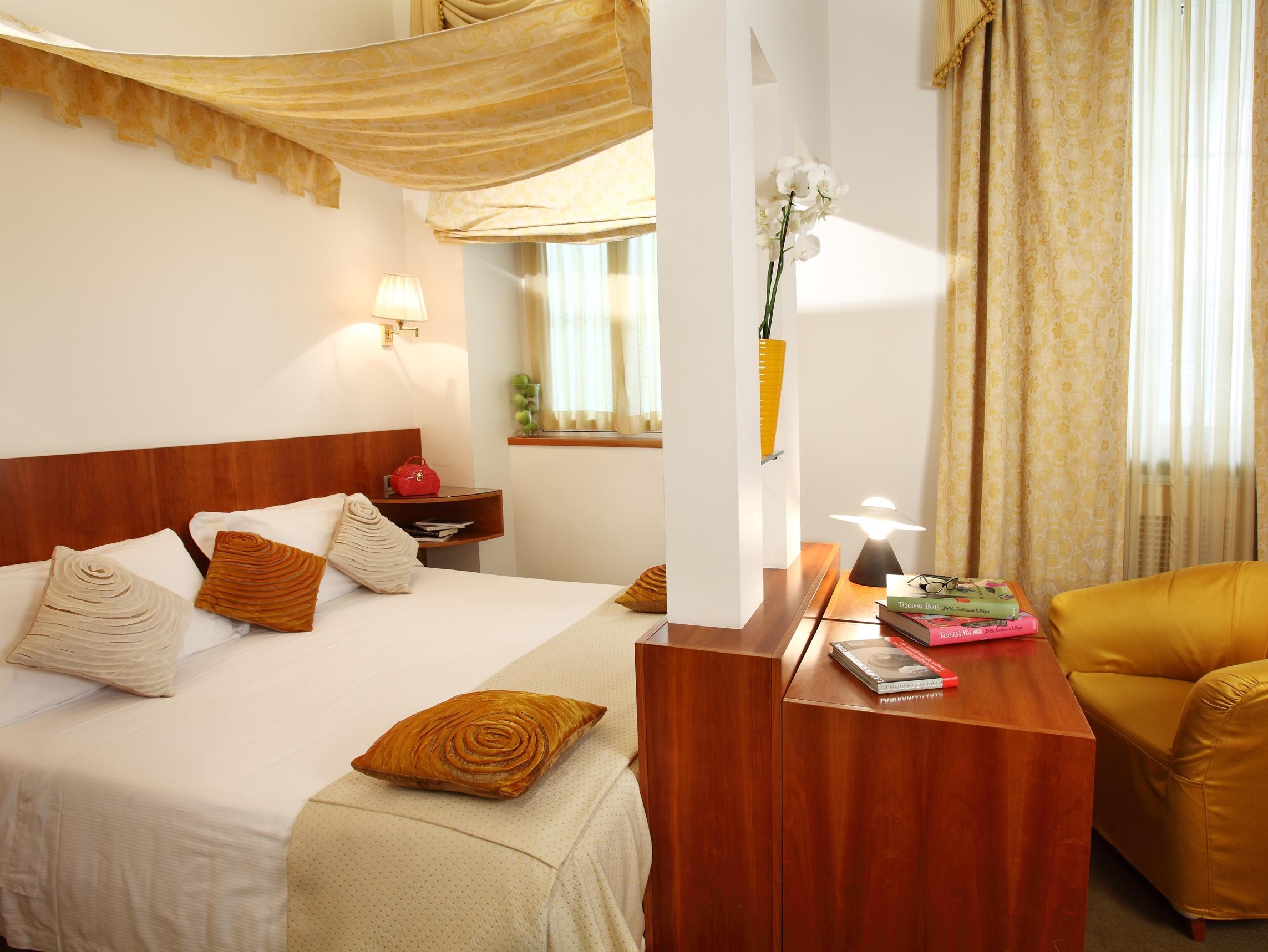 Hotel Sanpi Milano Exterior photo